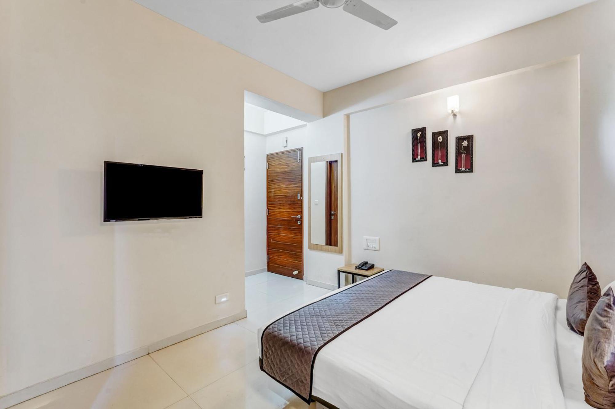 Upar Hotels Nearby Bagmane Tech Park Бангалор Экстерьер фото